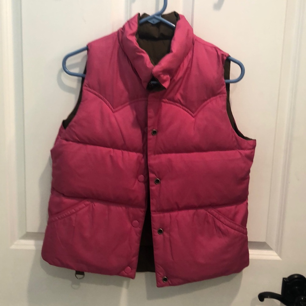 Reversible pink/brown AE puffer vest
